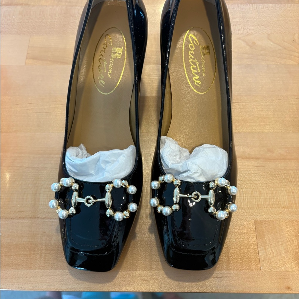 Chic Black Women's Heels with Pearl Accents